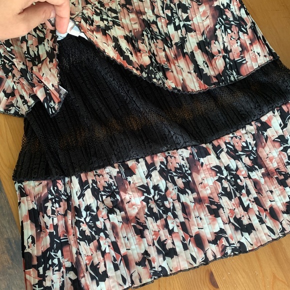 Foxiedox Jasmine Lace Pleated Floral Midi Dress XS - Picture 11 of 16